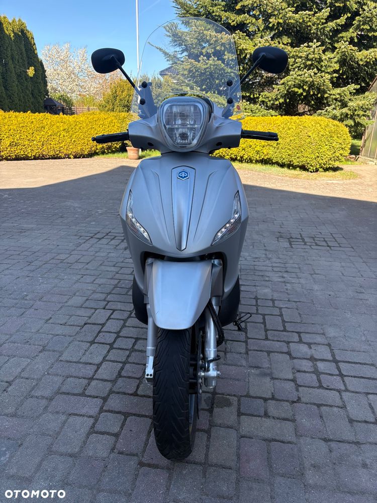 Piaggio Beverly - 5