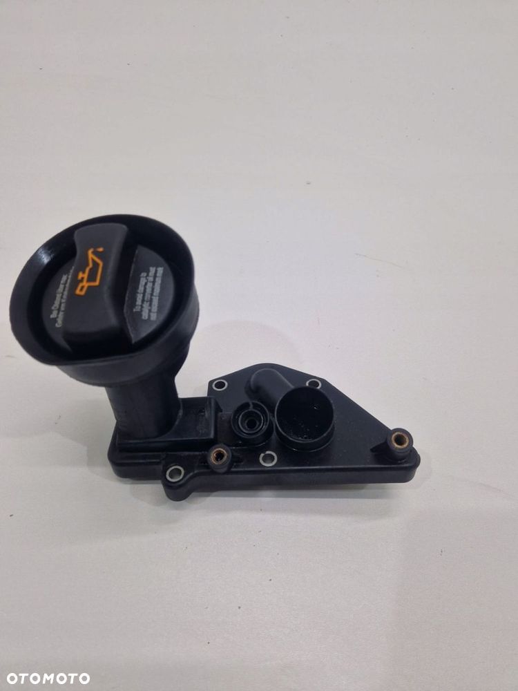 WLEW OLEJU KOREK OLEJU 2.0 TDI VW CRAFTER 076115308A - 1