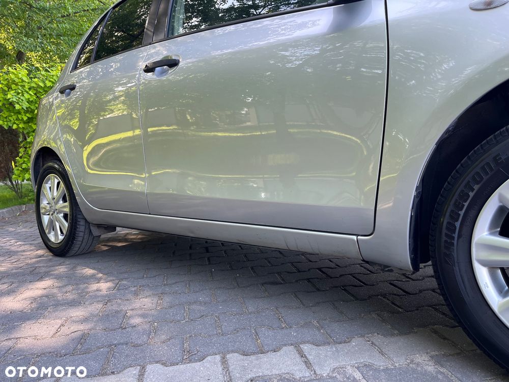 Toyota Yaris 1.0 Luna A/C - 29