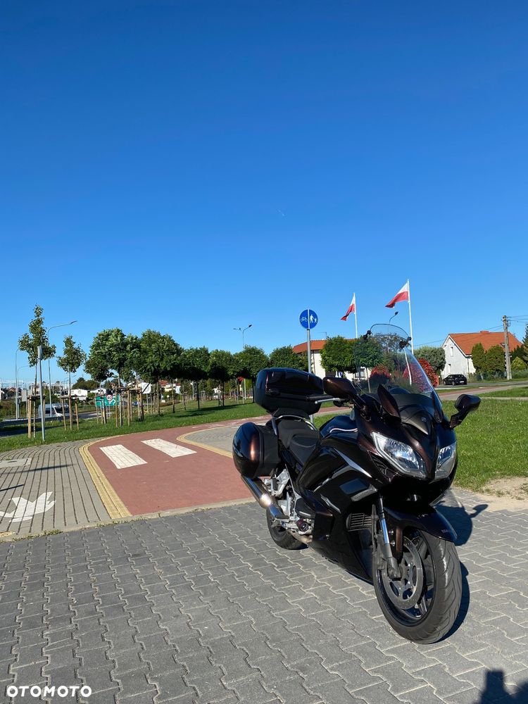 Yamaha FJR - 6