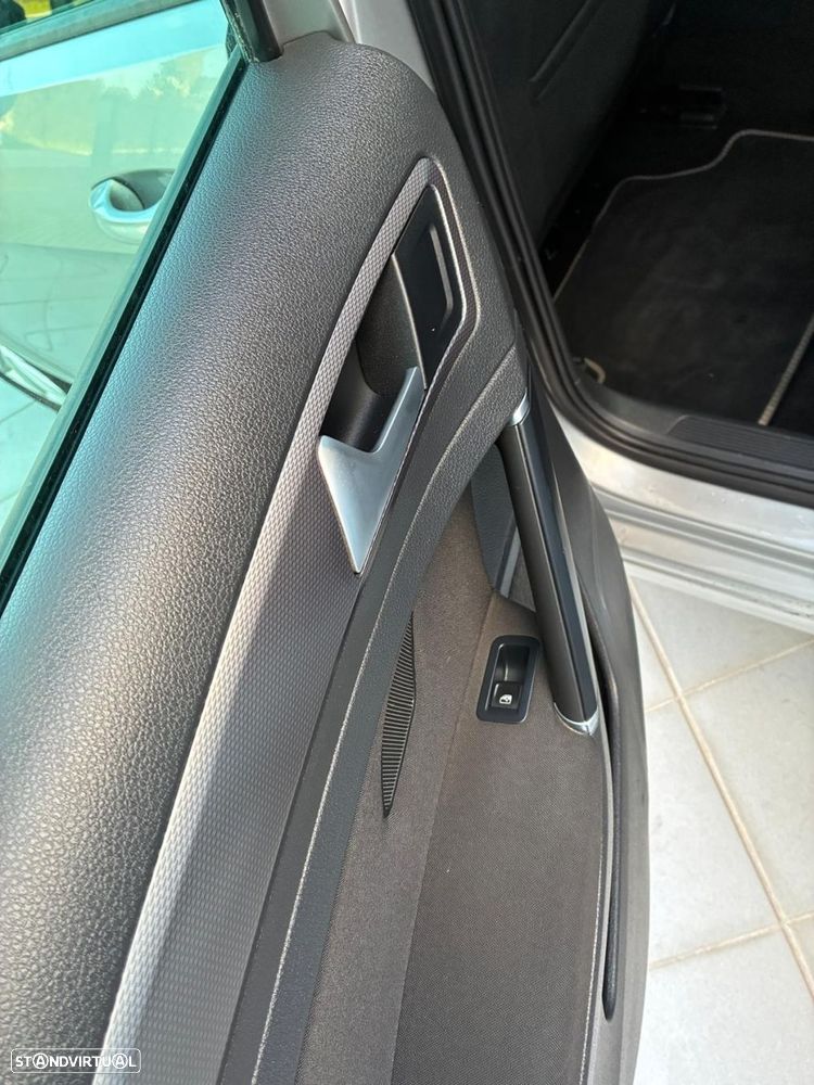 VW Golf 1.6 TDi BlueMotion Trendline - 15