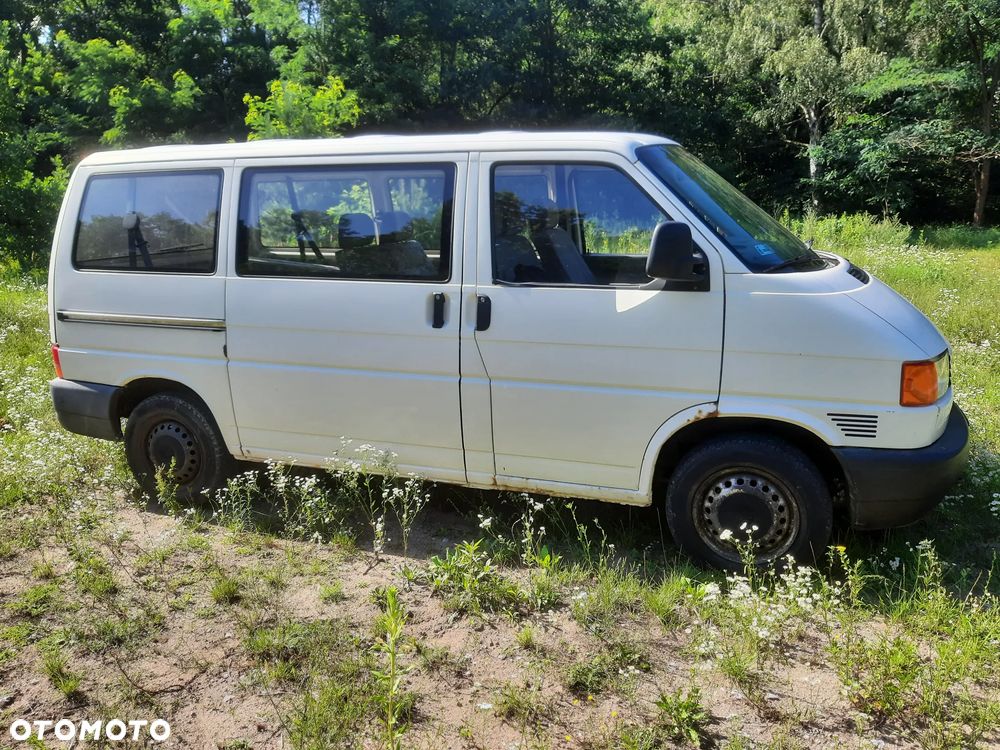 Volkswagen Caravelle - 2