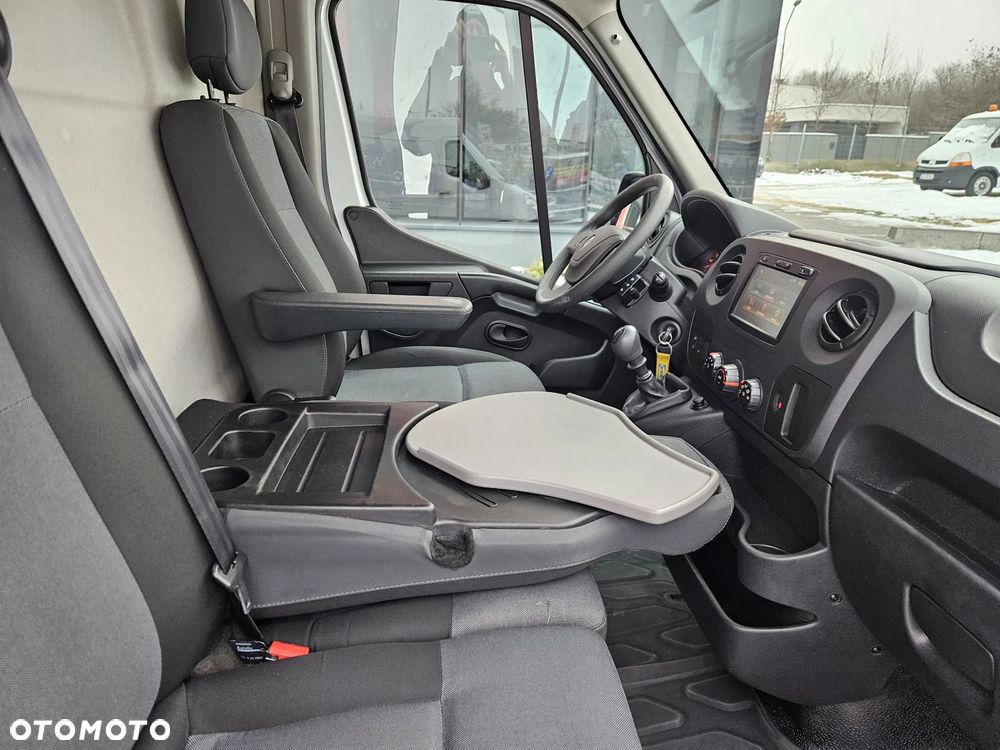 Renault Master L2H2 2.3dCi 130KM - 8