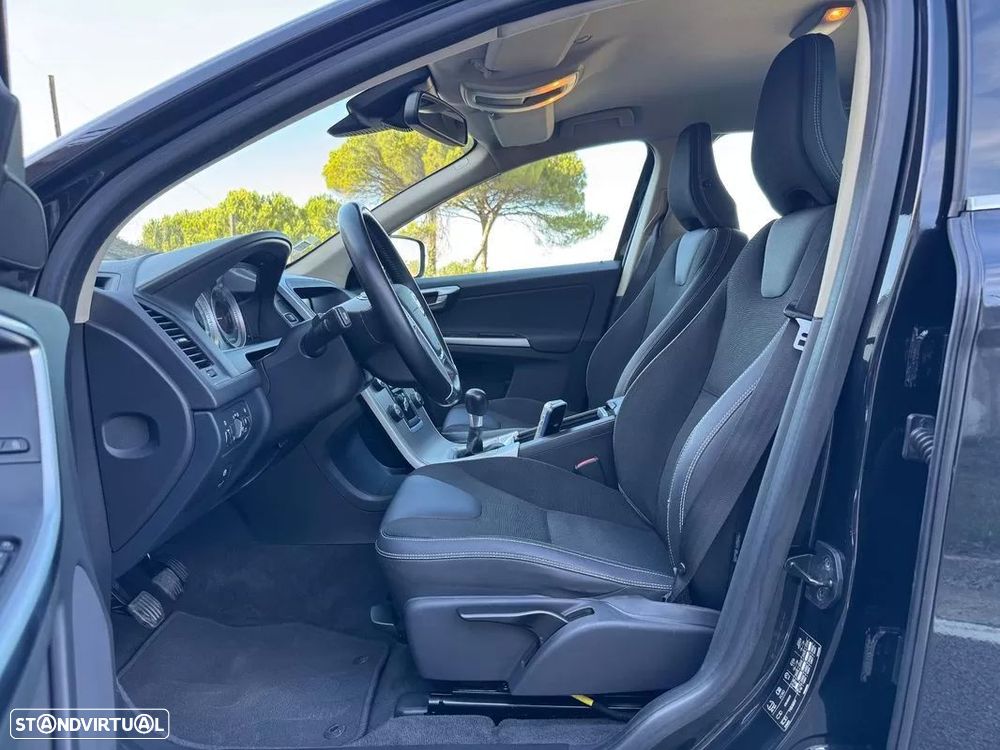Volvo XC 60 2.0 D3 Drive Summum — photo 5