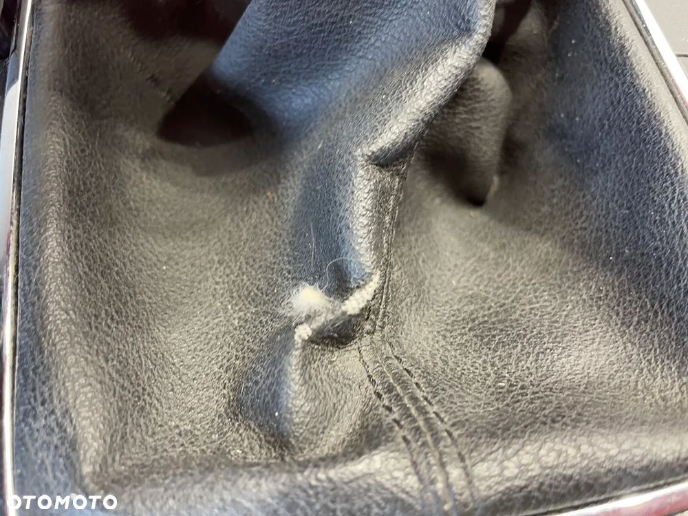 Gałka zmiany biegów mieszek ramka VW Passat B6 3C0864263C - 2