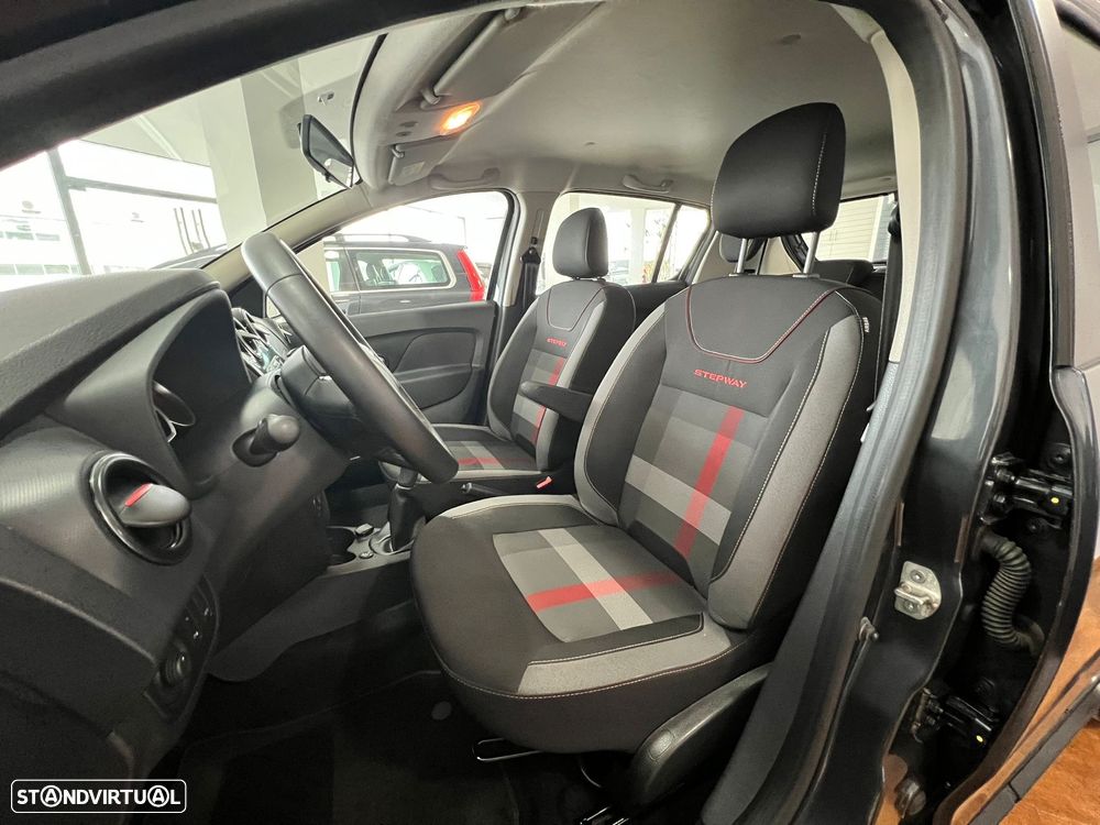 Dacia Sandero 0.9 TCe SL Explorer Bi-Fuel - 9