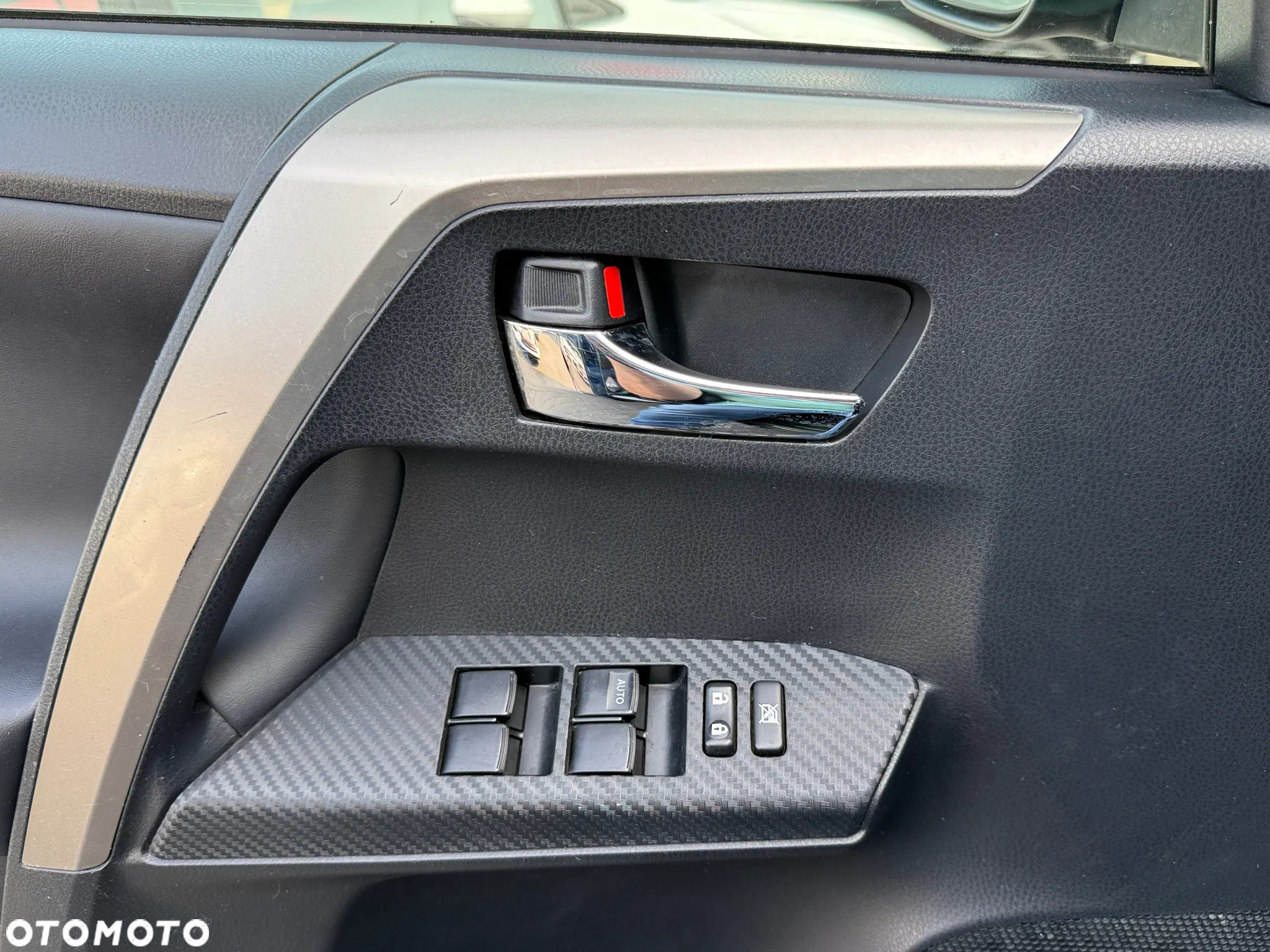 Toyota RAV4 - 13