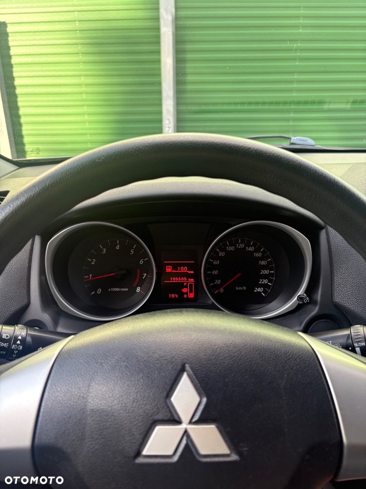 Mitsubishi ASX 1.6 ARCTIC - 16
