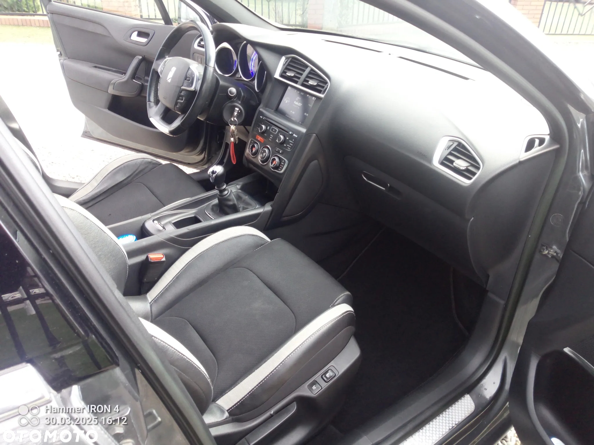 Citroën DS4 e-HDi 115 Chic - 18