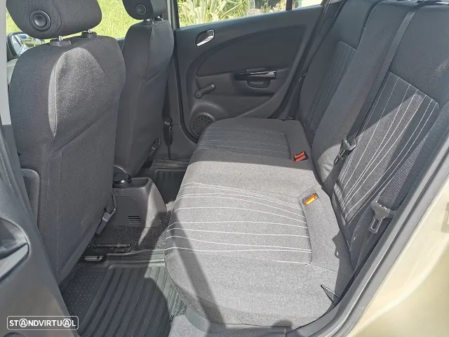 Opel Corsa 1.3 CDTi Enjoy EcoFLEX - 20
