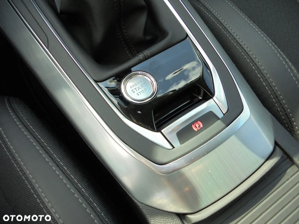 Peugeot 308 BlueHDi 130 Stop & Start Tech Edition - 32