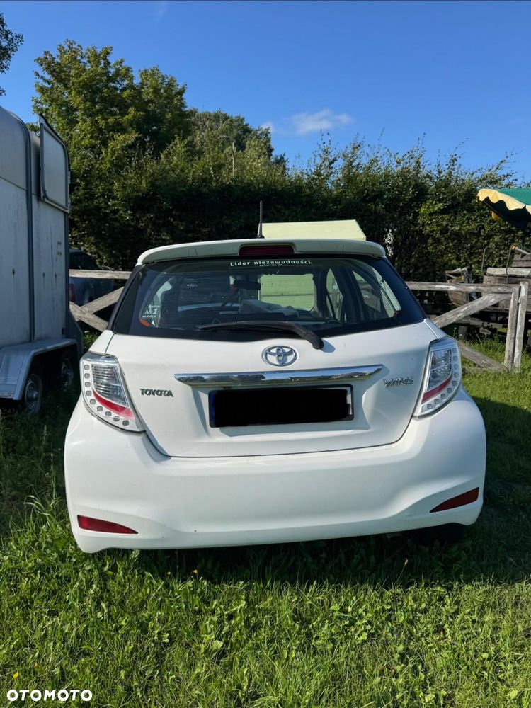 Toyota Yaris - 1