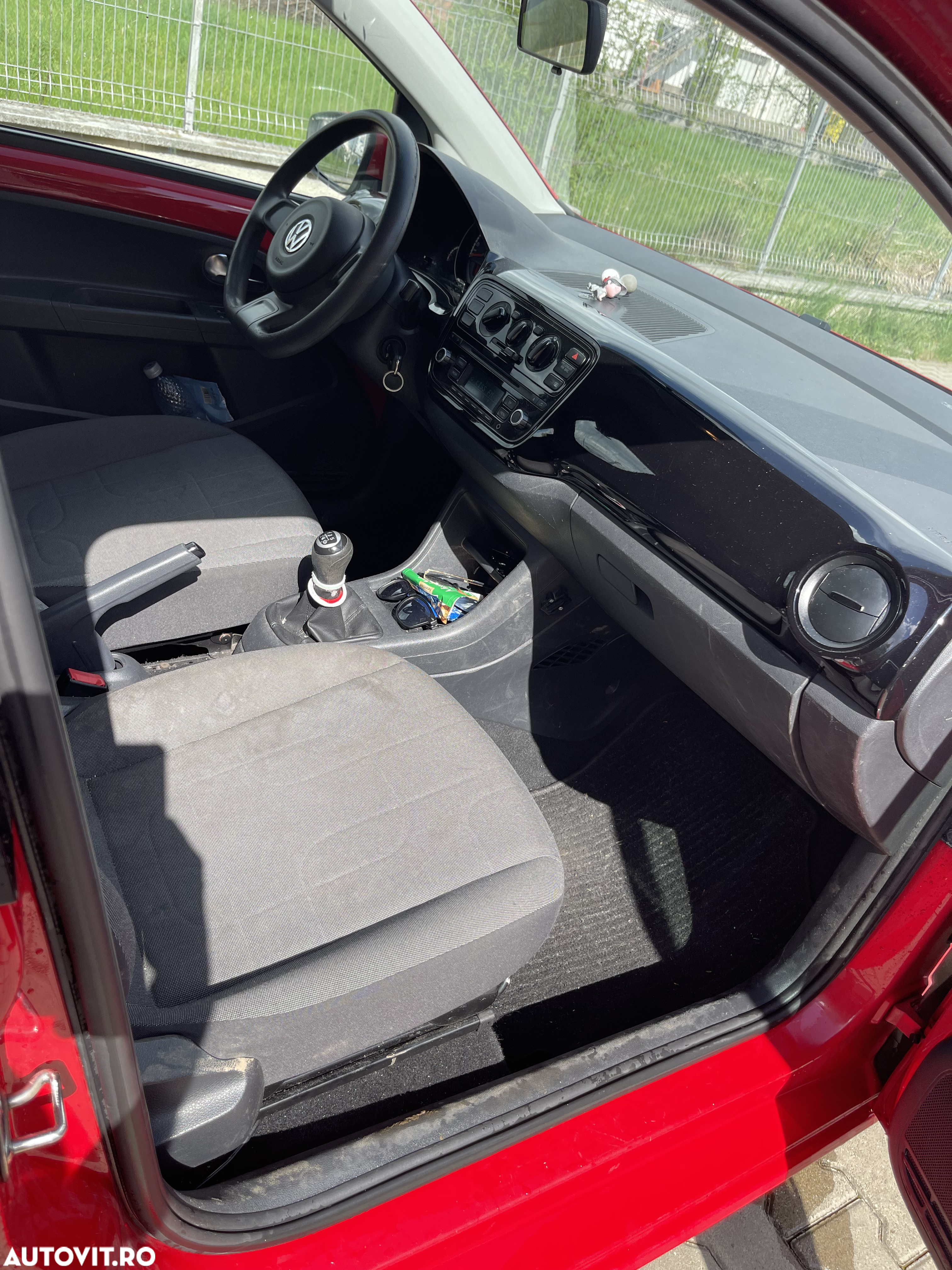 Volkswagen up! BlueMotion Technology colour fortana red - 10