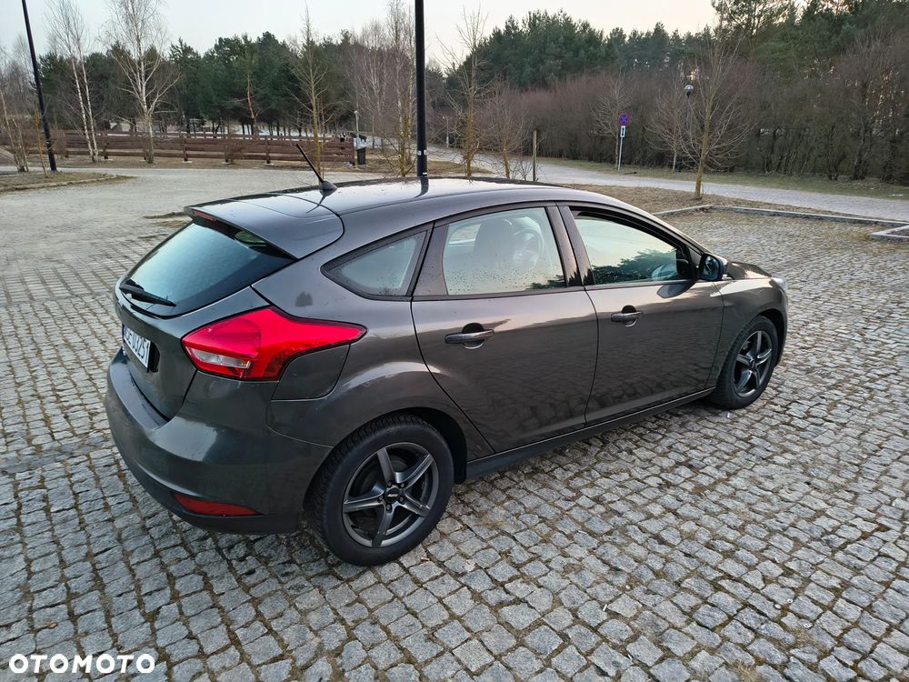 Ford Focus 1.6 Edition - 22