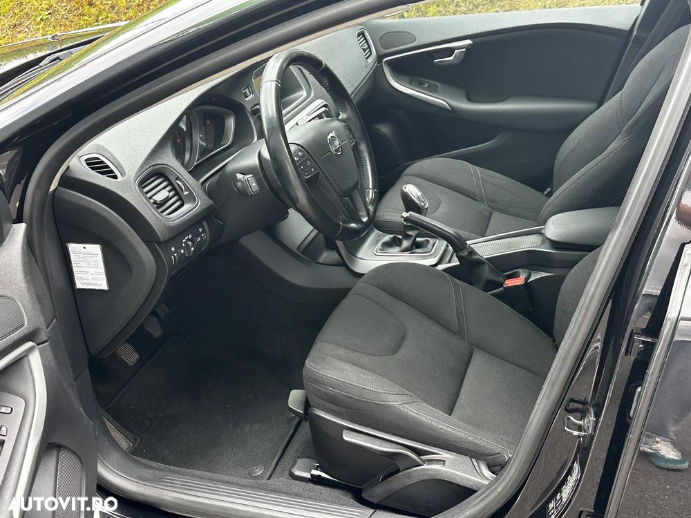 Volvo V40 D2 - 5