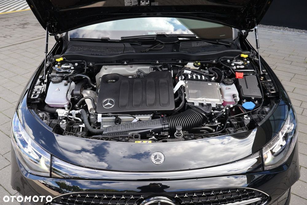 Mercedes-Benz CLA - 26