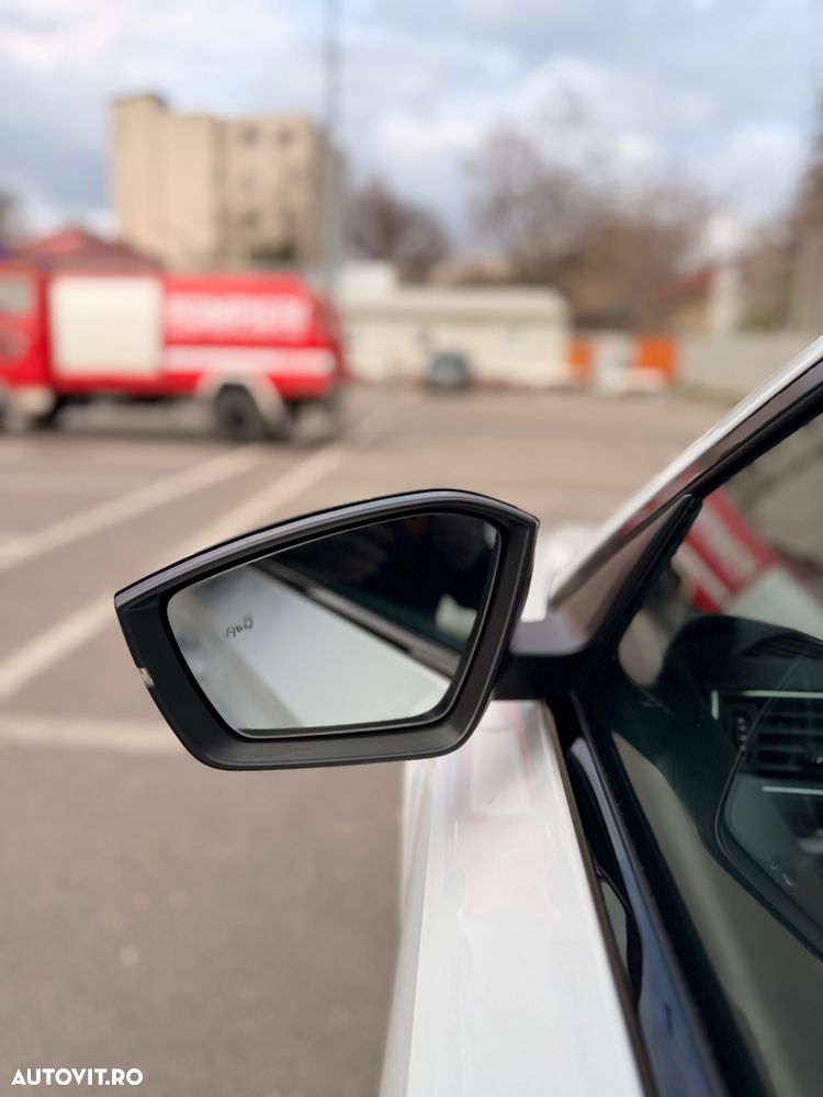 Skoda Superb 2.0 TDI DSG Sportline - 12