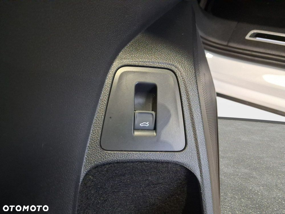 Volkswagen Tiguan Allspace - 18