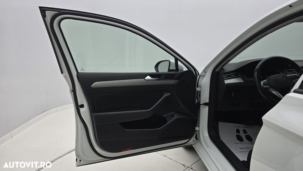 Volkswagen Passat 2.0 TDI DSG Comfortline - 10