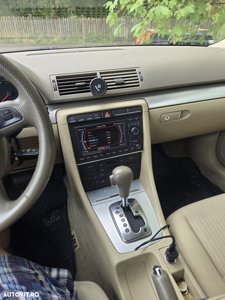 Audi A4 Avant 2.0 TDI Multitronic - 5