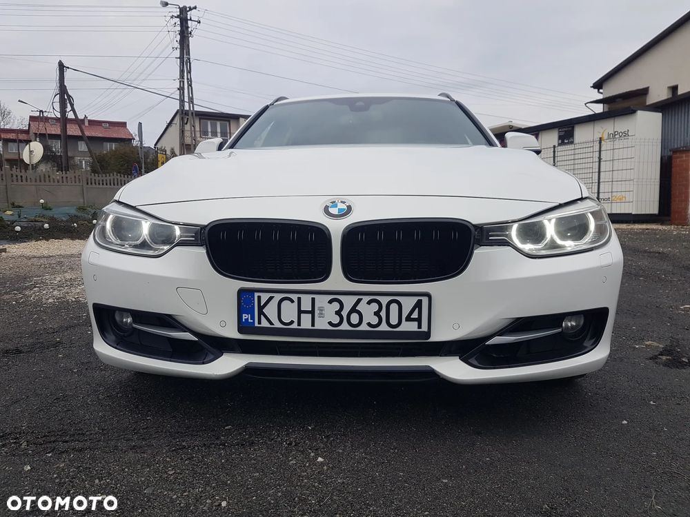 BMW Seria 3 330d xDrive Sport-Aut Sport Line - 11