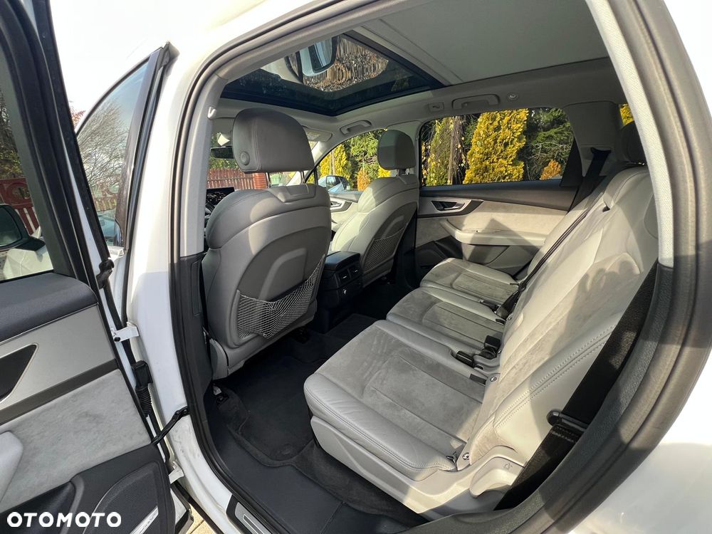 Audi Q7 - 15