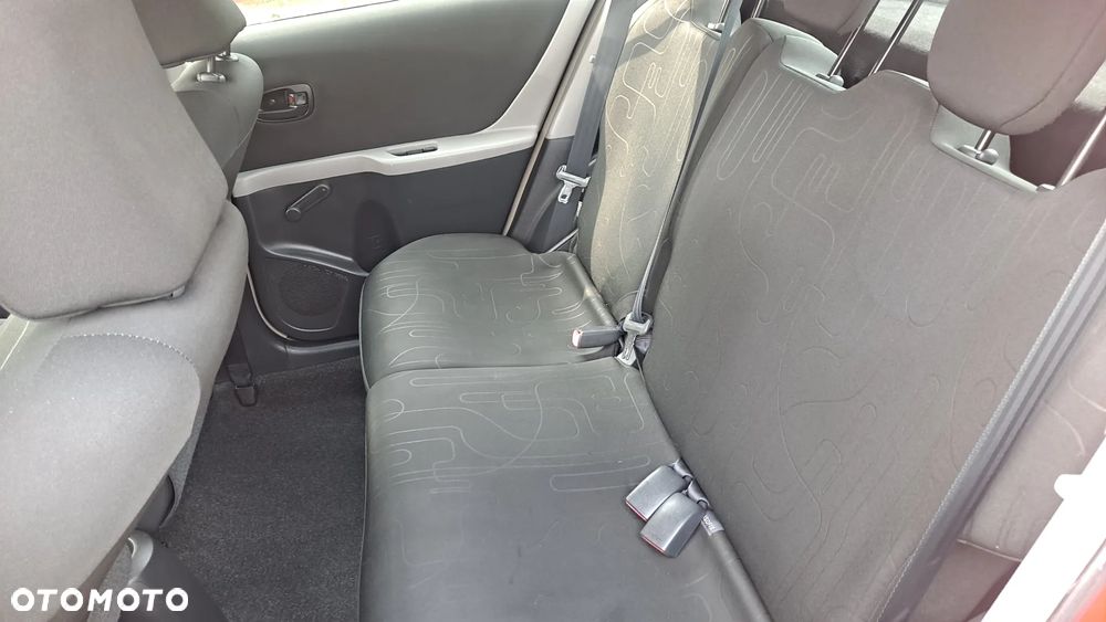 Toyota Yaris 1.0 VVT-i - 28