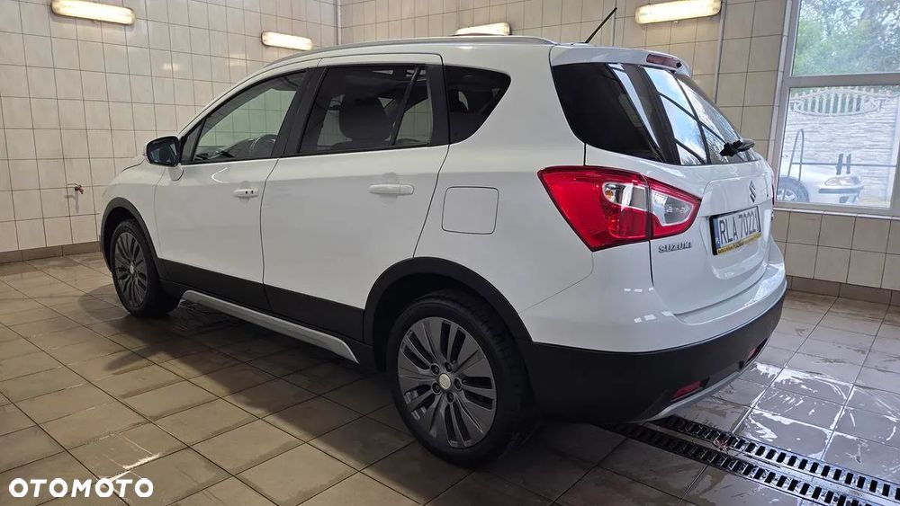 Suzuki SX4 S-Cross 1.6 Premium - 4