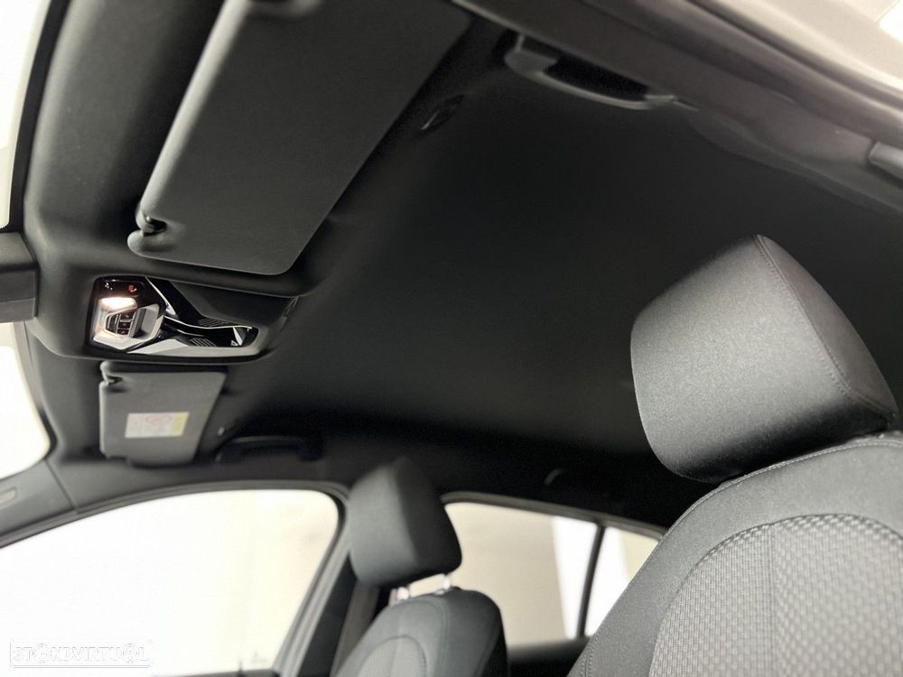 BMW 118 i Aut. Advantage - 16