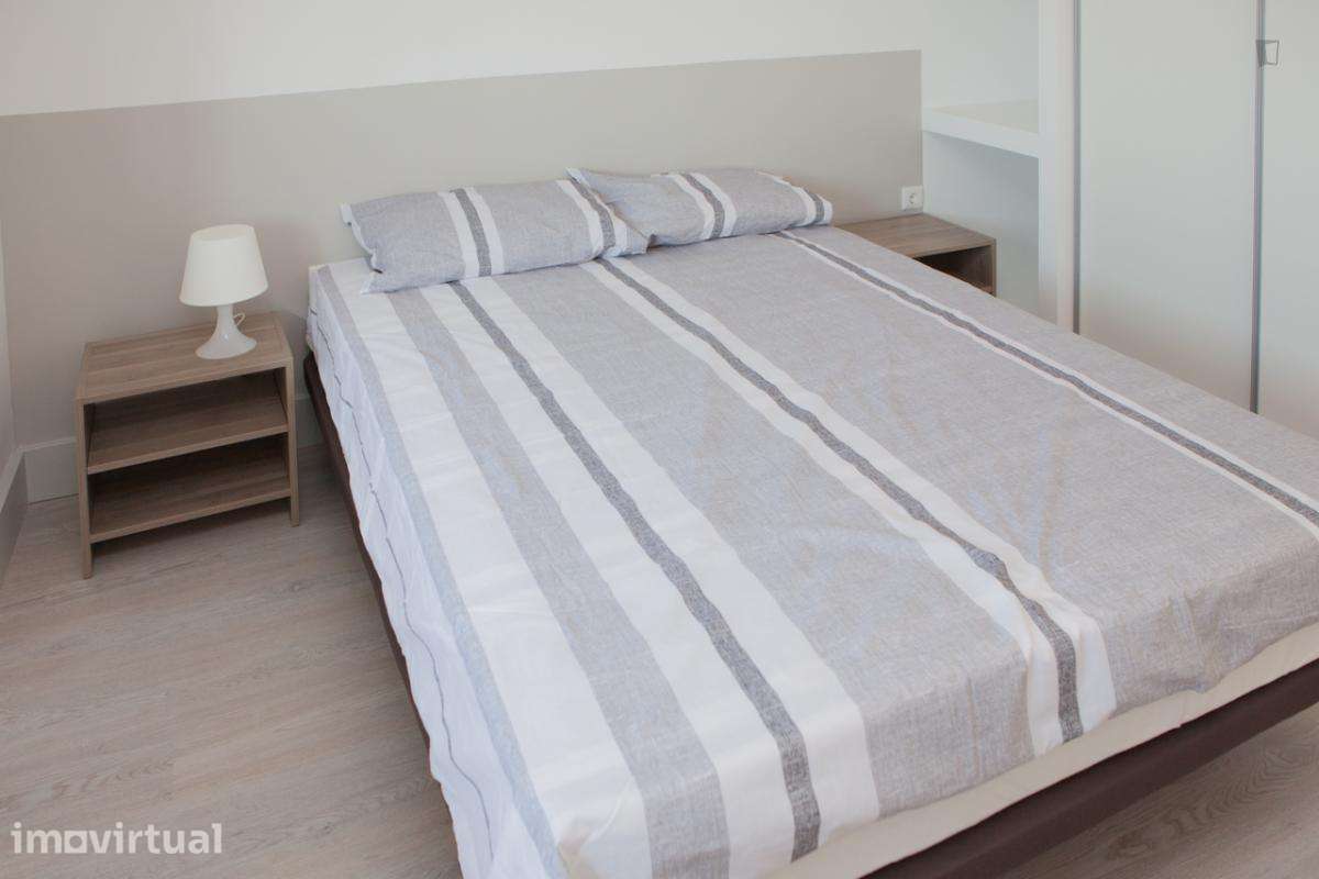 Quarto - localizado em Montes Claros Coimbra - Grande imagem: 4/23
