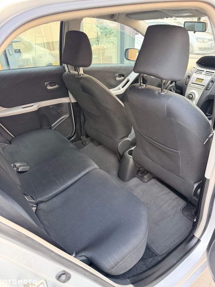 Toyota Yaris 1.3 Luna Hit - 10