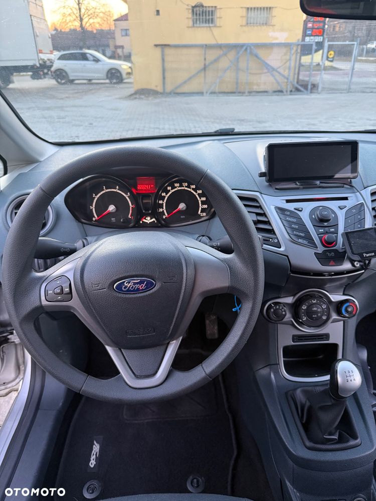 Ford Fiesta 1.25 Champions Edition - 19