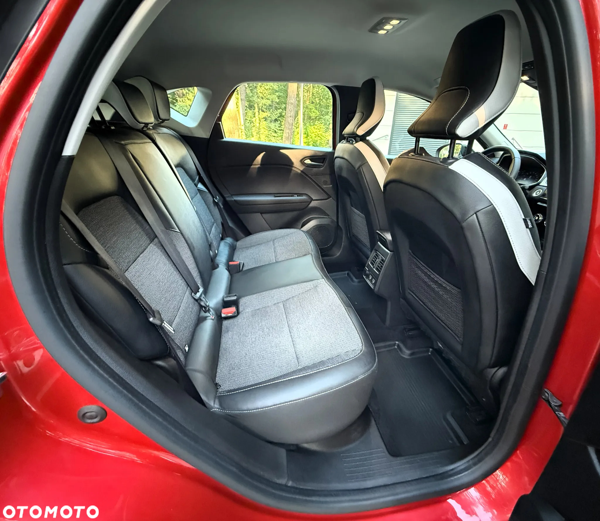 Renault Captur - 26