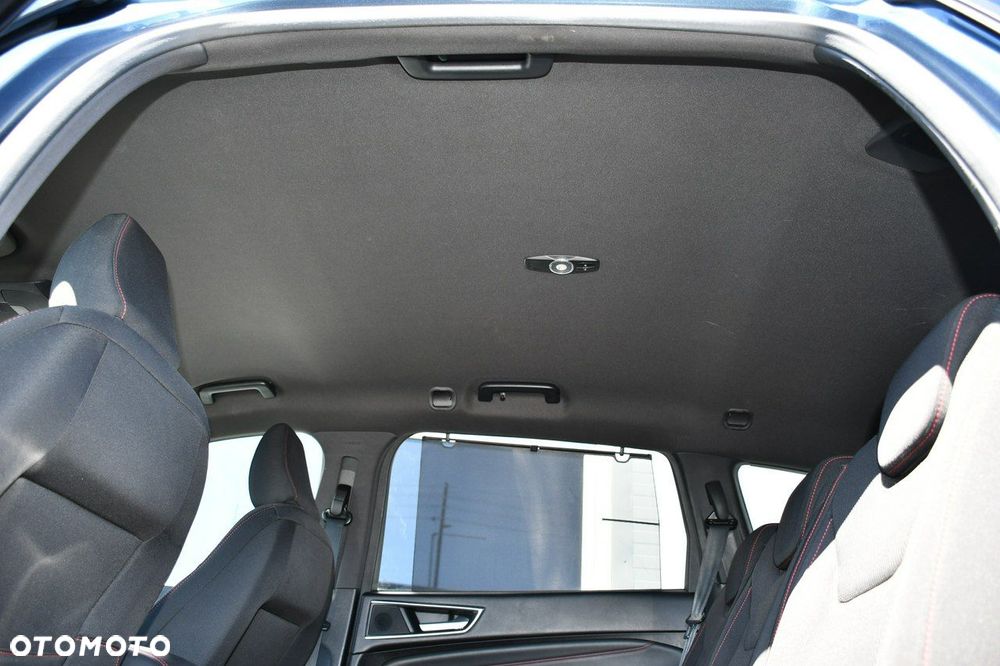 Ford S-Max - 34