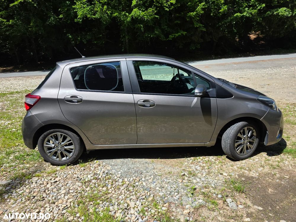 Toyota Yaris 1.5 L VVT-iE Active - 6