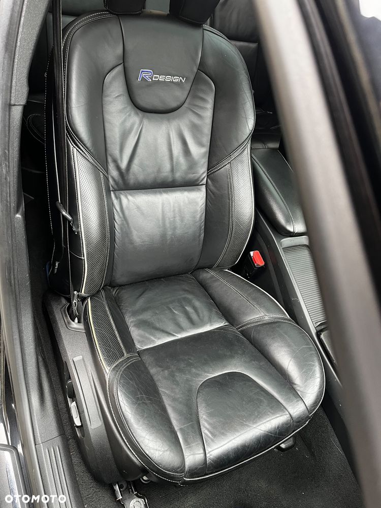 Volvo V40 D2 R Design - 16