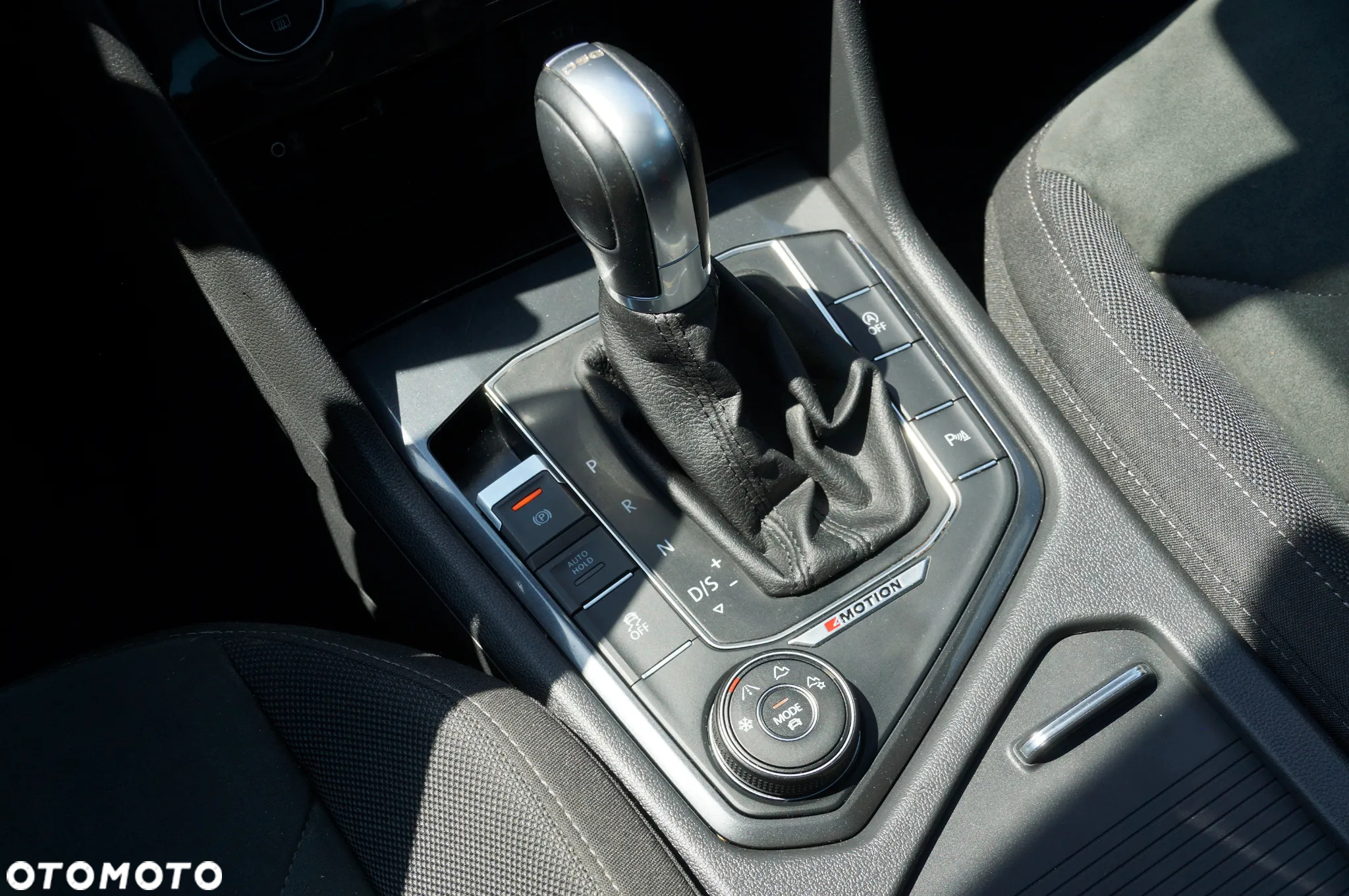 Volkswagen Tiguan 2.0 TDI SCR 4MOTION DSG Highline - 17