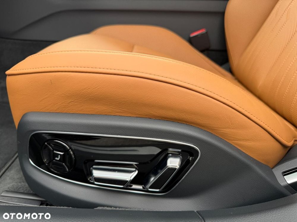 Audi A8 - 16