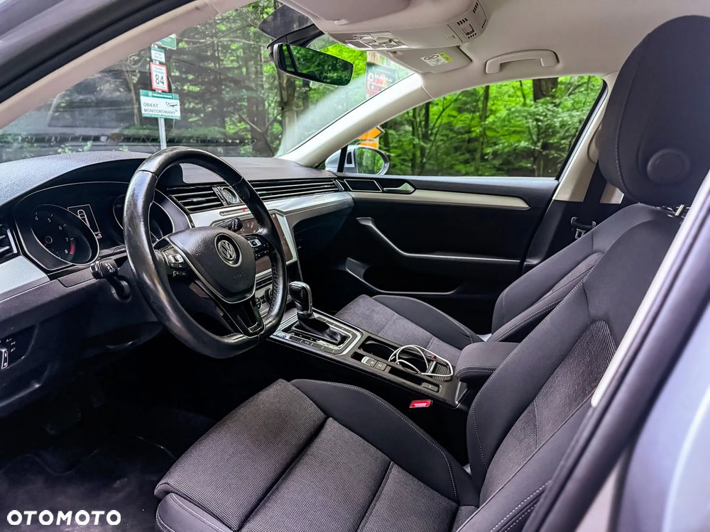 Volkswagen Passat 1.8 TSI (BlueMotion Technology) DSG Comfortline - 9
