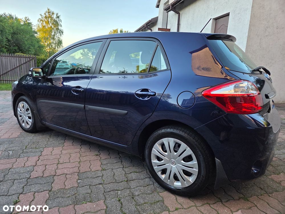 Toyota Auris - 33
