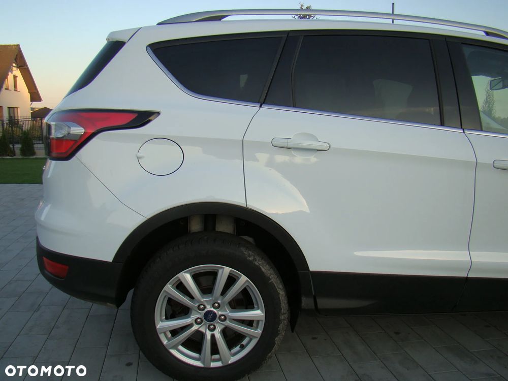 Ford Kuga 1.5 EcoBoost TITANIUM - 12