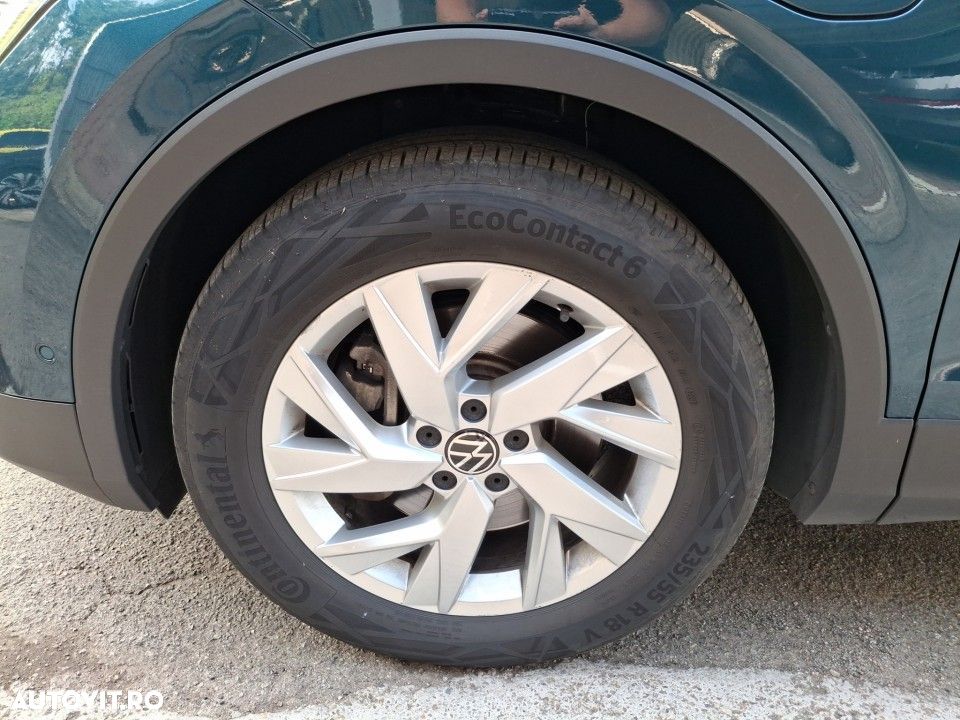 Volkswagen Tiguan - 22