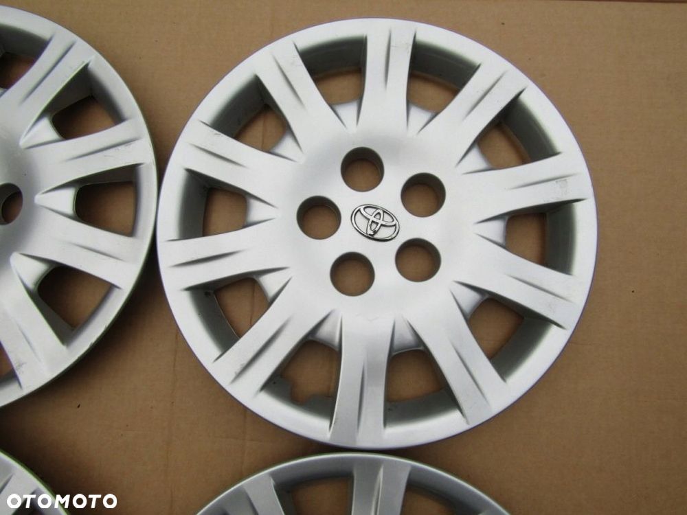 4x Kołpaki 16 Toyota Auris Avensis Prius Yaris Corolla Verso RAV4 RAV 4 - 5