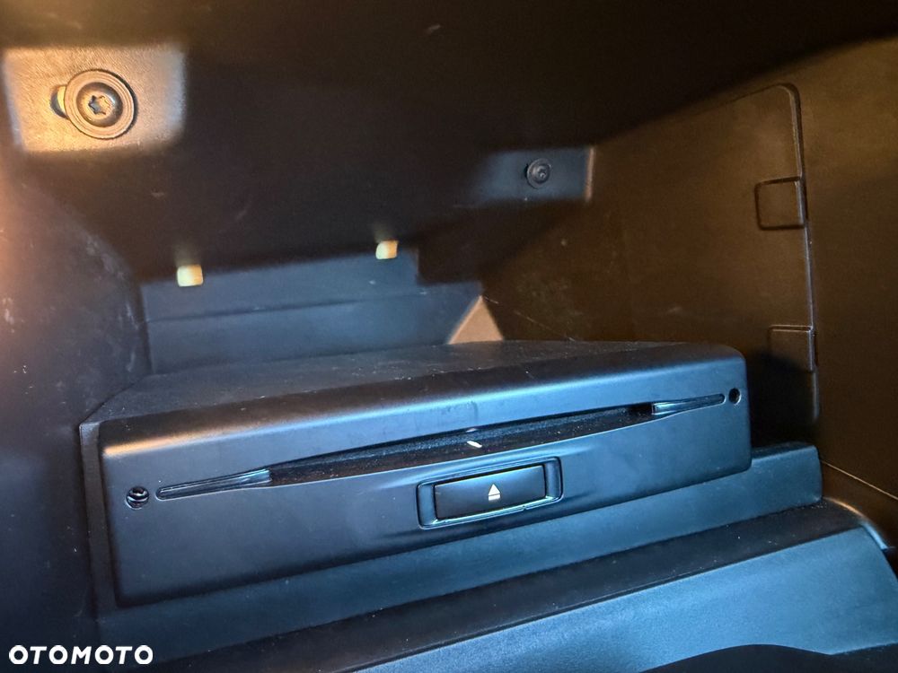 Peugeot 2008 e-HDi FAP 115 STOP & START Allure - 19