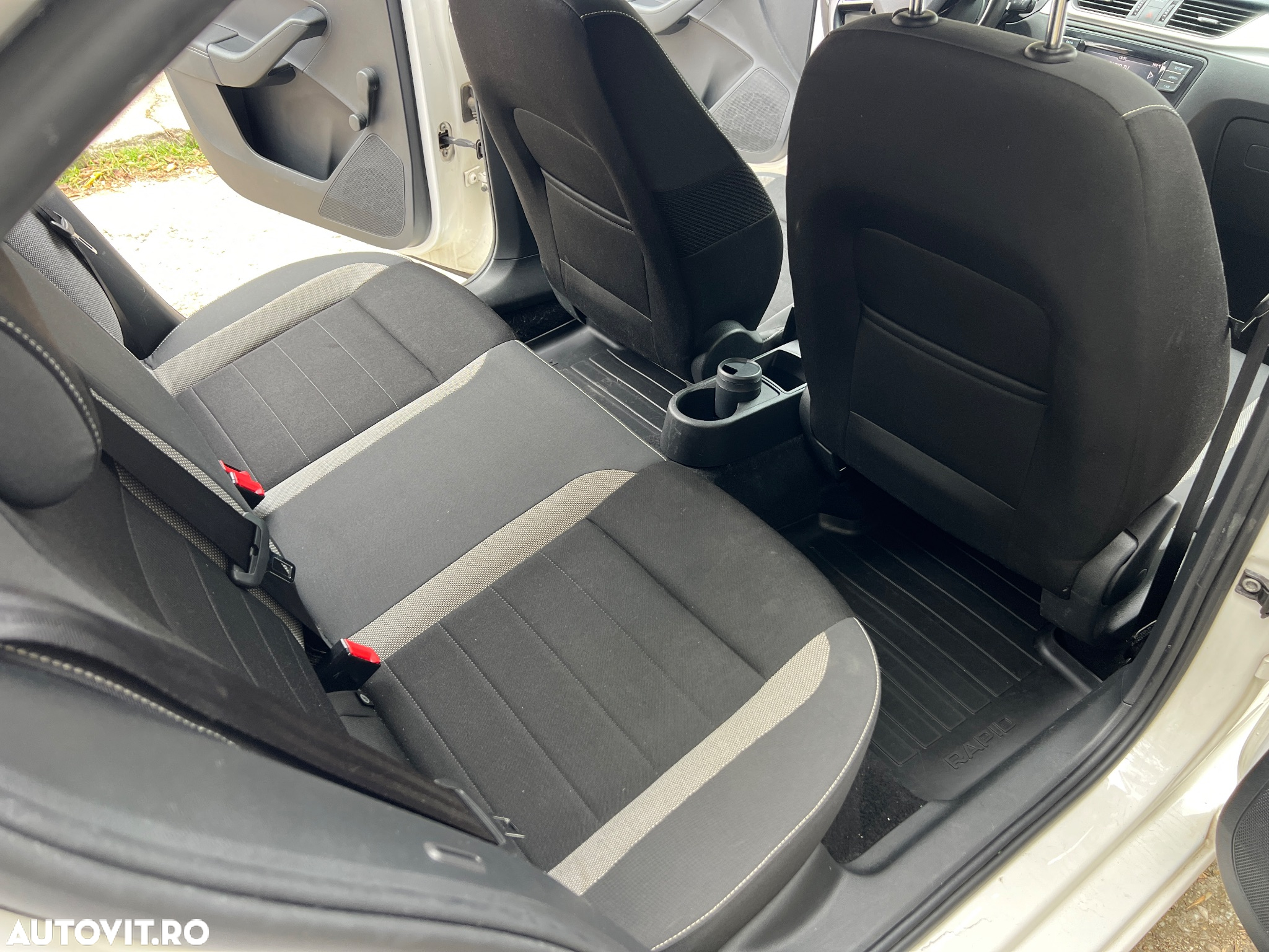 Skoda RAPID 1.6 TDI Style - 6
