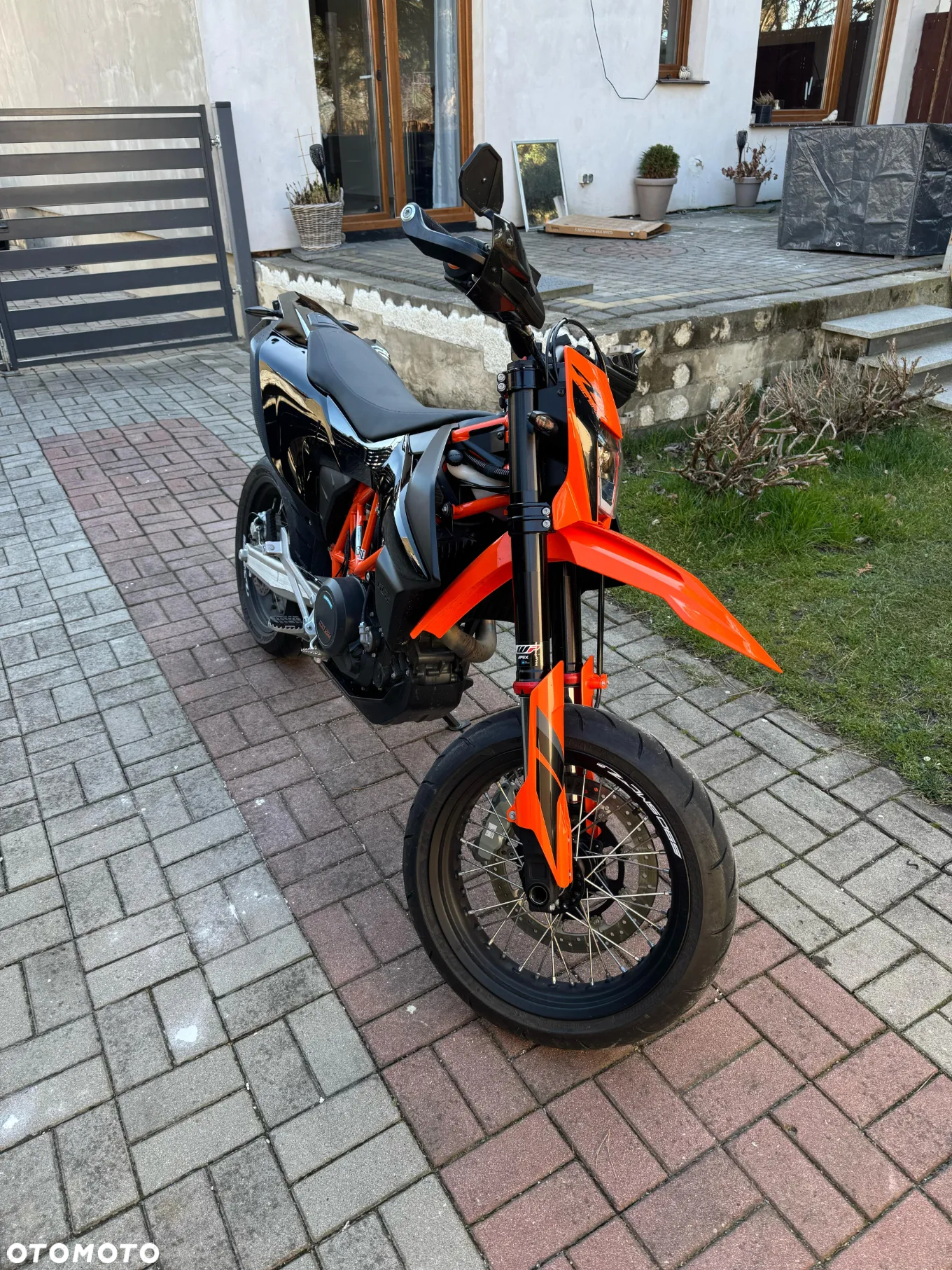 KTM SMC - 6