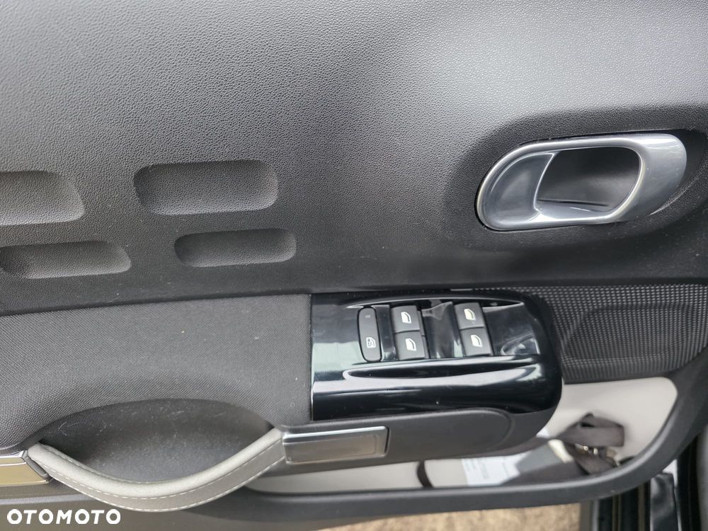 Citroën C3 1.2 PureTech GPF Elle S&S EAT6 - 12