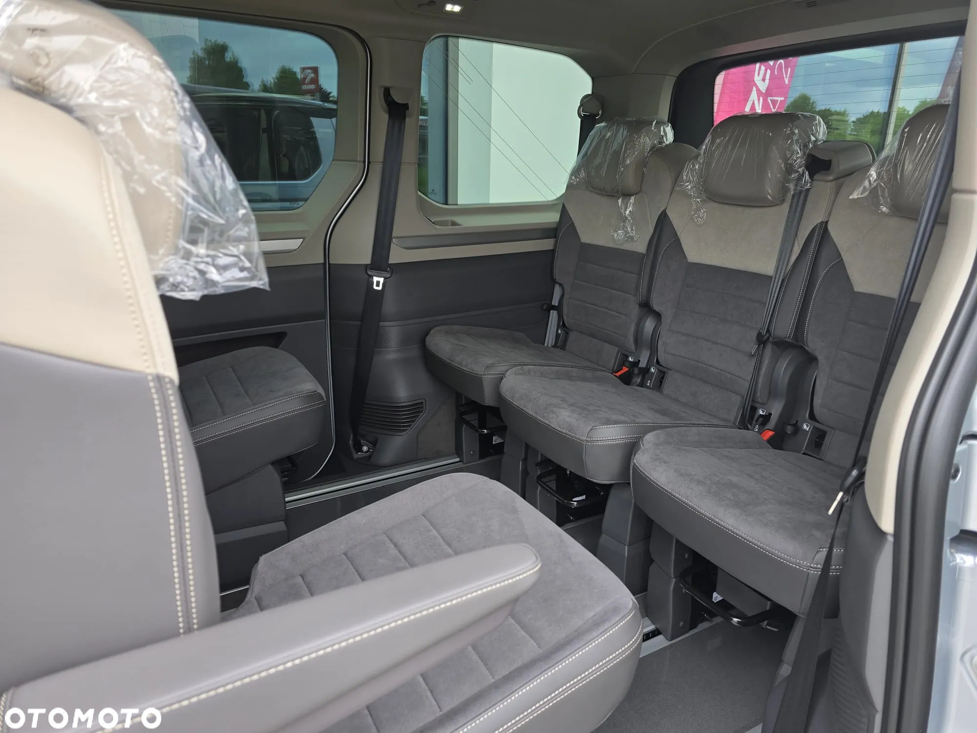 Volkswagen Multivan 2.0 TSI L1 Edition DSG - 12