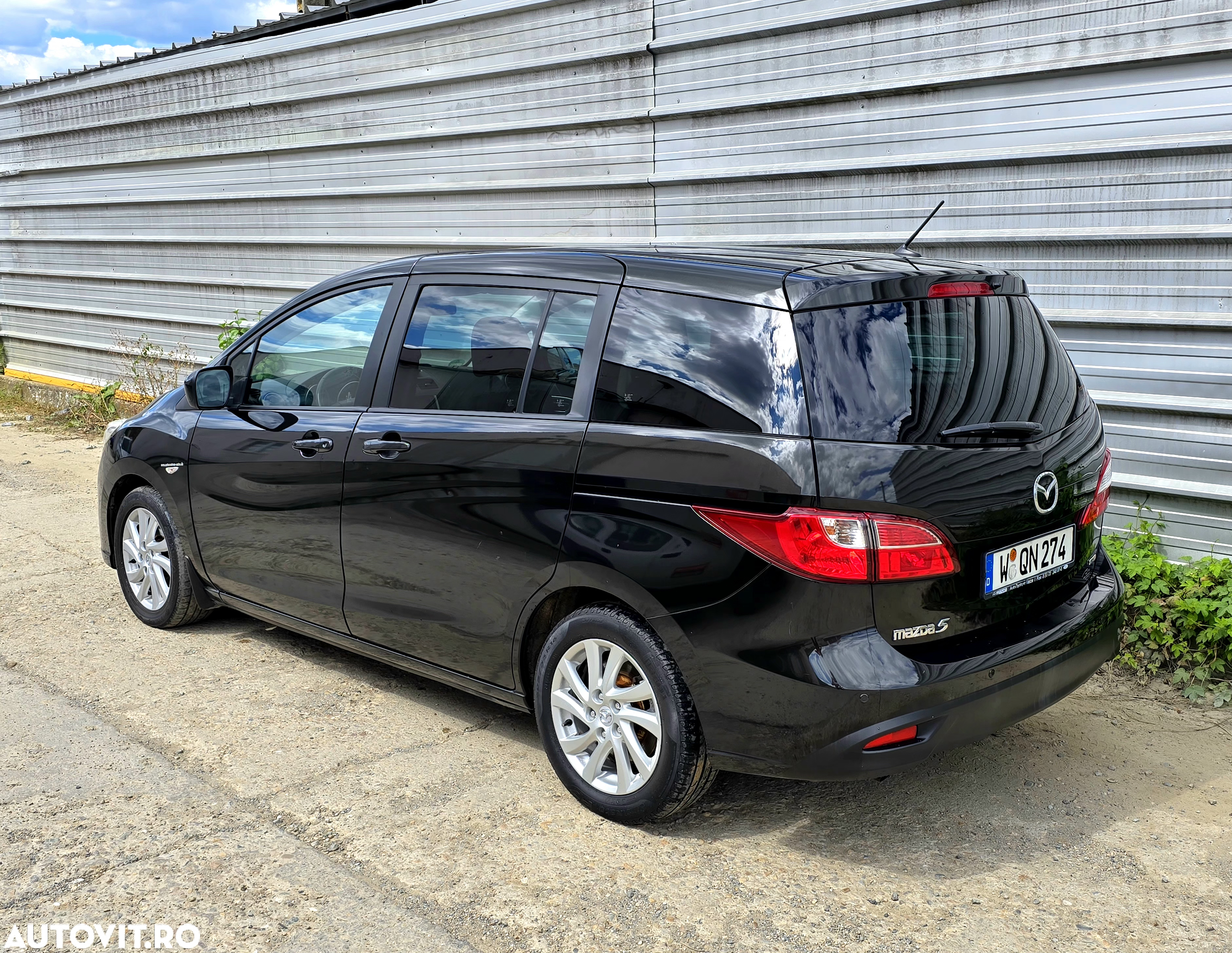 Mazda 5 - 13