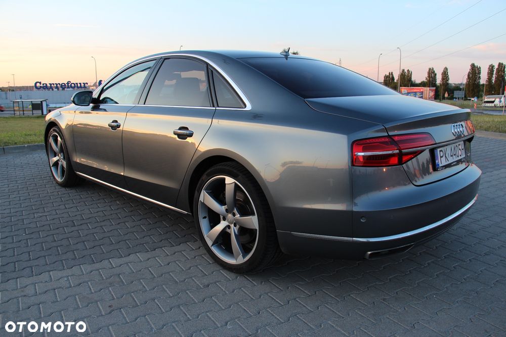 Audi A8 4.2 TDI DPF (clean diesel) quattro tiptronic - 10